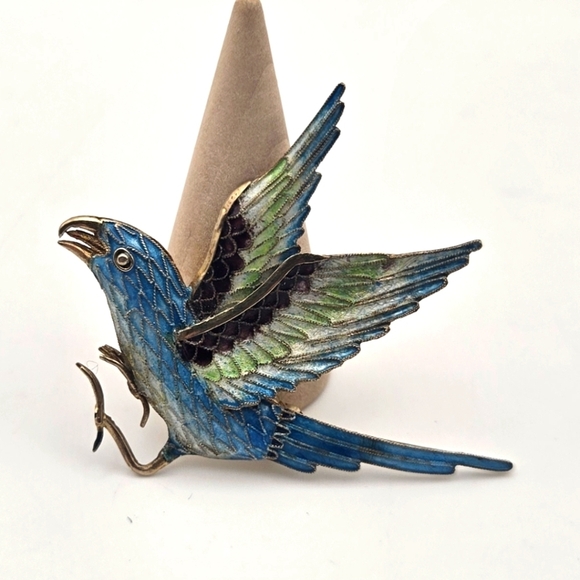 Vintage Blue Bird Swollow Enamel on Silver Brooch Pre Loved - Picture 1 of 11